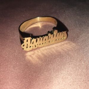 14k Gold Aquarius Nameplate Ring Size 6